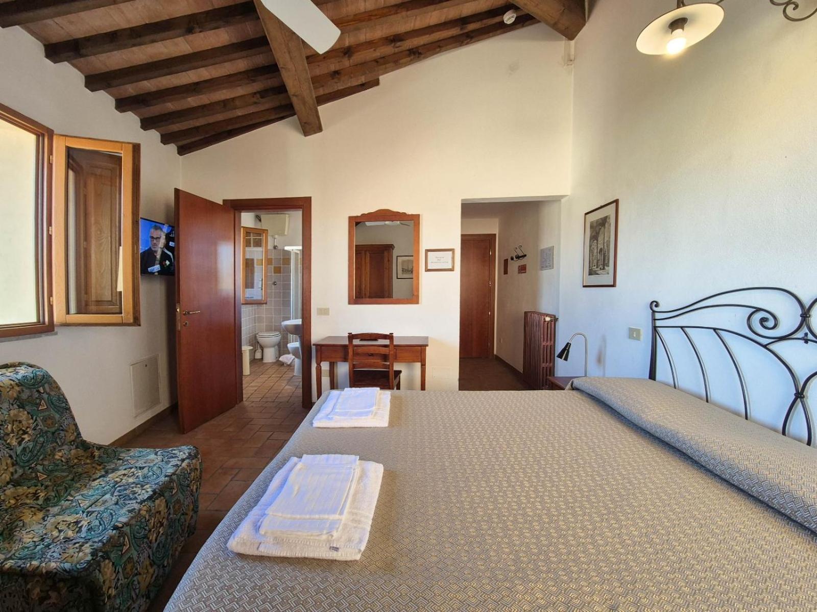 Helvetia Pisa Tower Hotell Exteriör bild